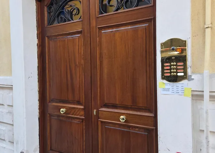 Beata Elia Loft בארי