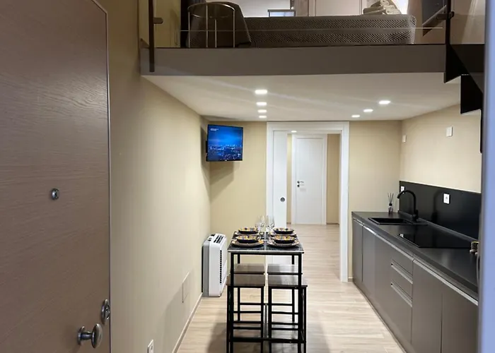 Beata Elia Loft Bari